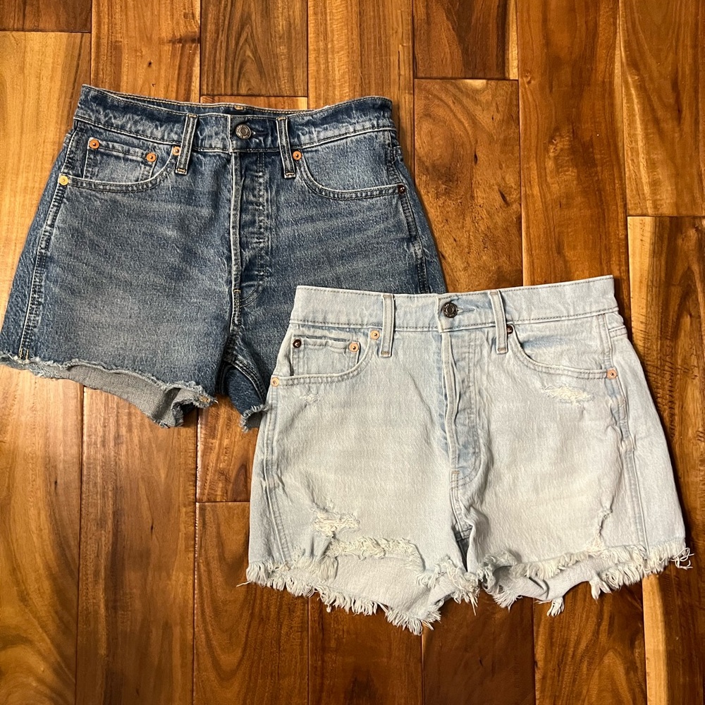 Gap 3” high rise cheeky denim shorts